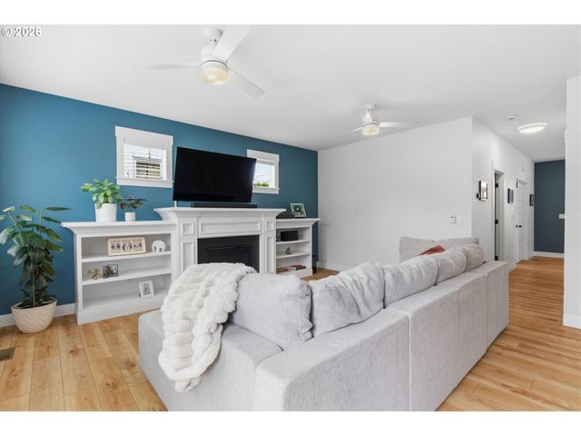 6825 N HAIGHT Ave, Portland, OR 97217
