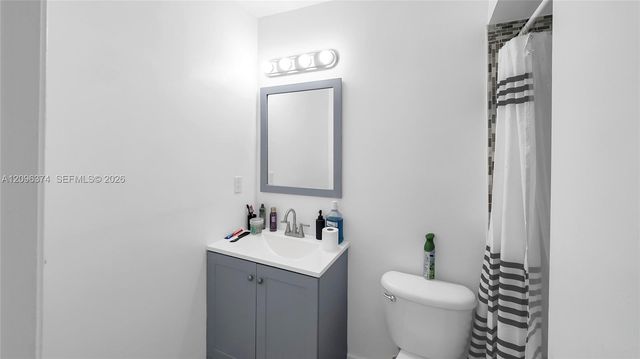 4200 NW 3rd Court 241, Plantation, FL 33317