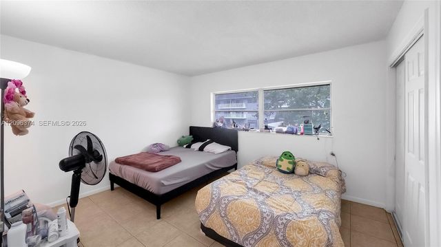 4200 NW 3rd Court 241, Plantation, FL 33317