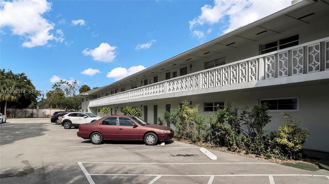 4200 NW 3rd Court 241, Plantation, FL 33317