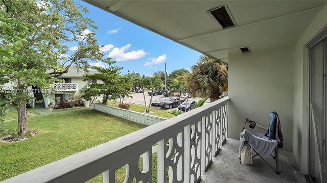 4200 NW 3rd Court 241, Plantation, FL 33317