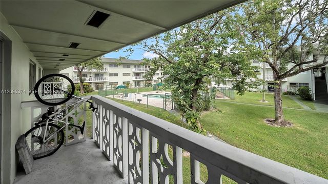 4200 NW 3rd Court 241, Plantation, FL 33317