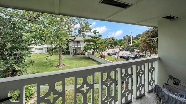 4200 NW 3rd Court 241, Plantation, FL 33317