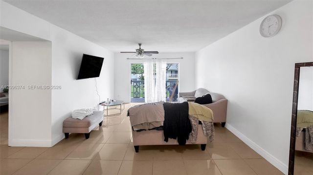 4200 NW 3rd Court 241, Plantation, FL 33317