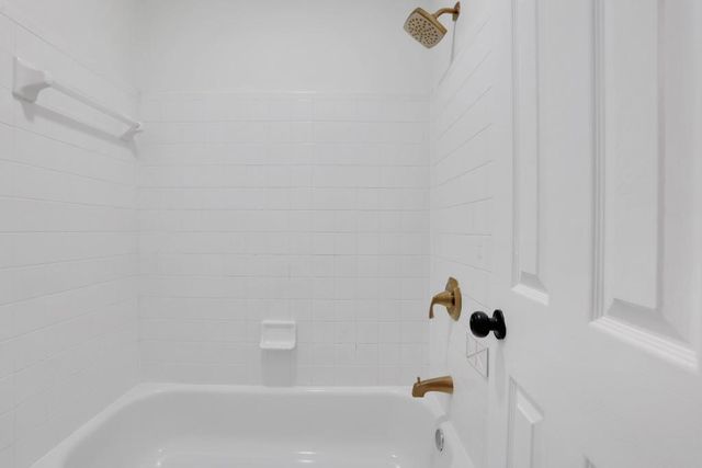 6085 Grand View Way, Suwanee, GA 30024