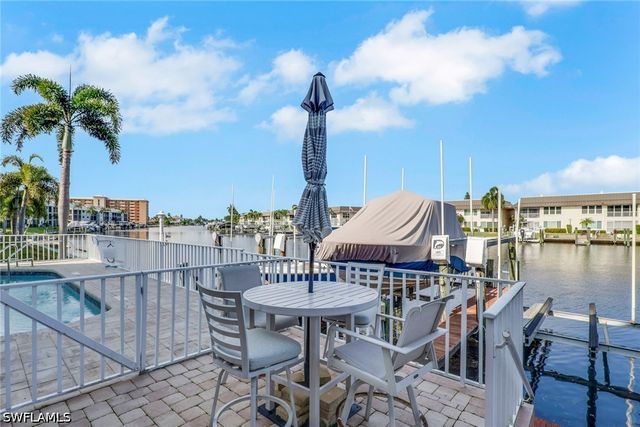 4206 SE 20th PL 102, Cape Coral, FL 33904