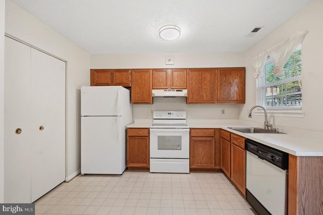 2 CHELMSFORD CT, Baltimore, MD 21220