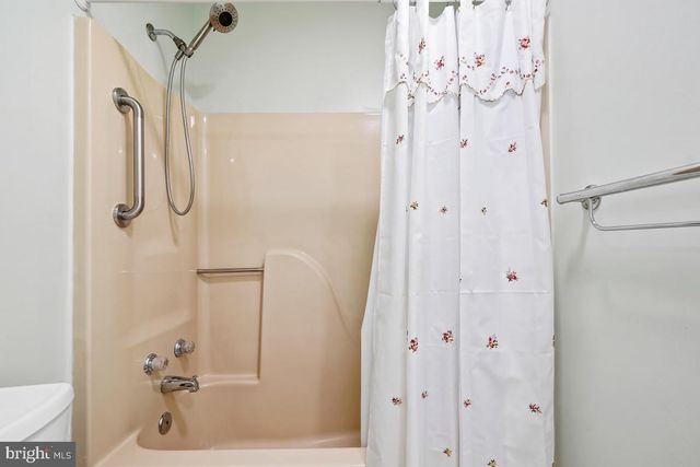 2 CHELMSFORD CT, Baltimore, MD 21220