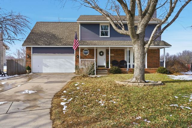 10022 W Yosemite Ct, Wichita, KS 67215