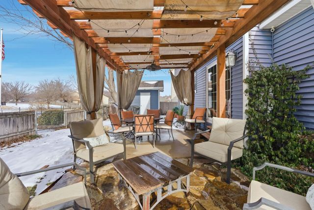 10022 W Yosemite Ct, Wichita, KS 67215