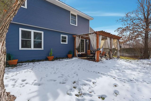 10022 W Yosemite Ct, Wichita, KS 67215