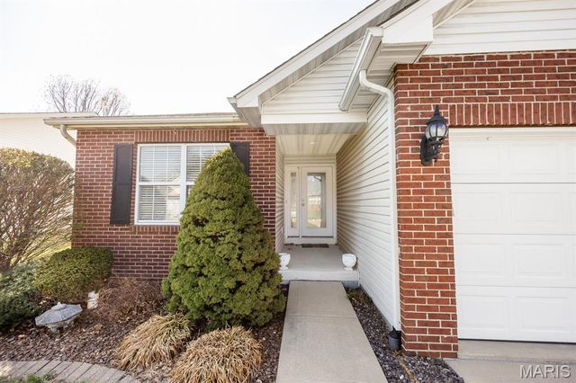 3245 Jared Drive, Swansea, IL 62226