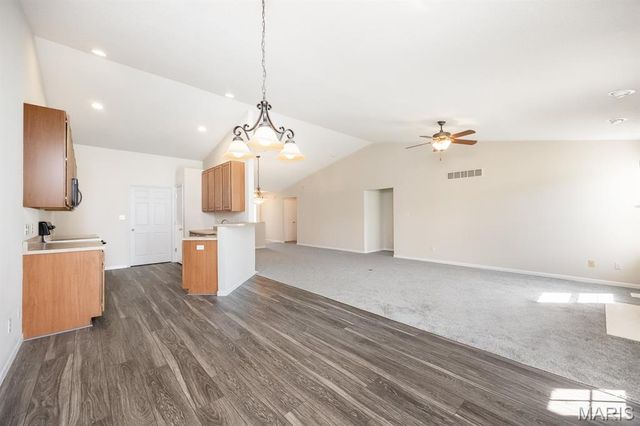 3245 Jared Drive, Swansea, IL 62226