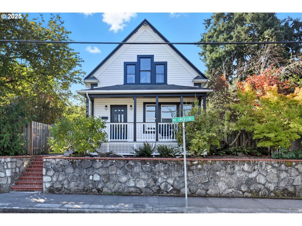 954 Ne EMERSON St, Portland, OR 97211