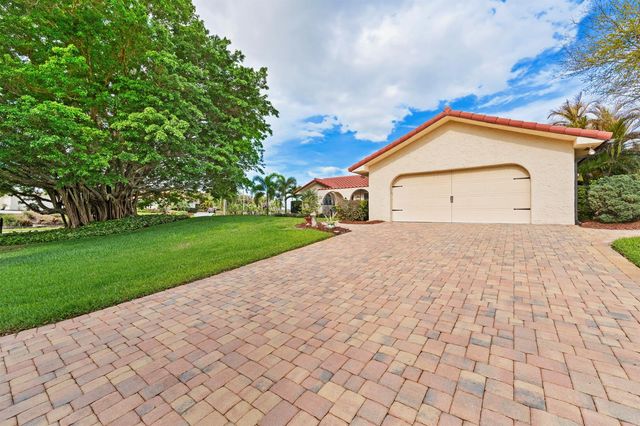 4176 SE Fairway Court, Stuart, FL 34997