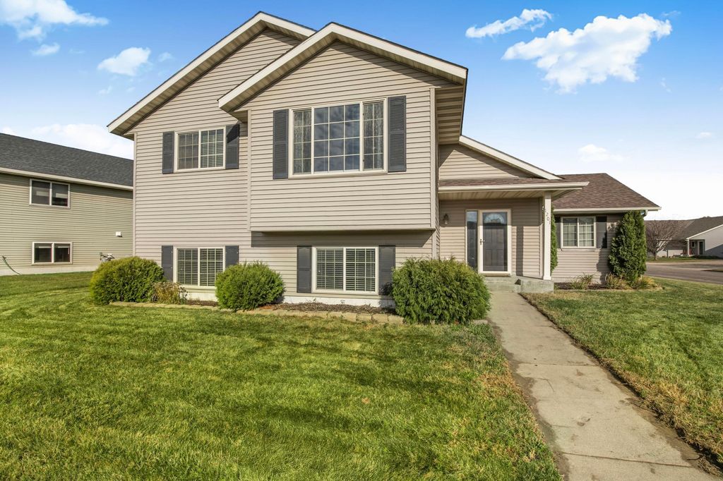 1201 15th Street S, Sartell, MN 56377