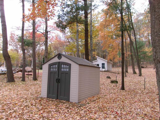 622 Pine Street, Harrison, MI 48625