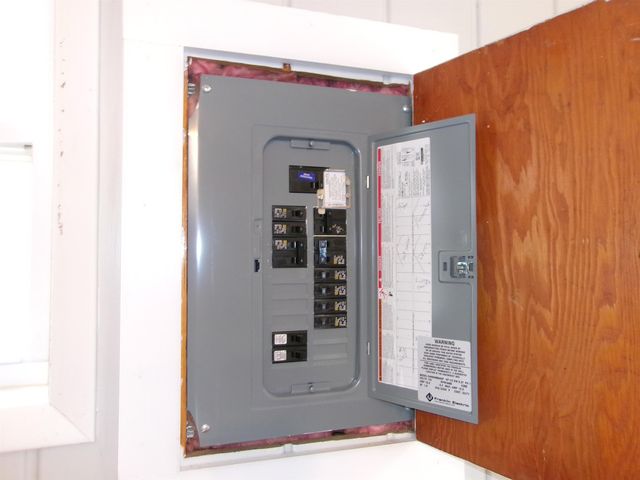 622 Pine Street, Harrison, MI 48625