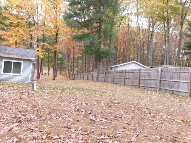 622 Pine Street, Harrison, MI 48625