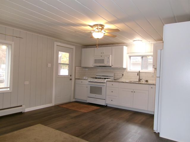 622 Pine Street, Harrison, MI 48625