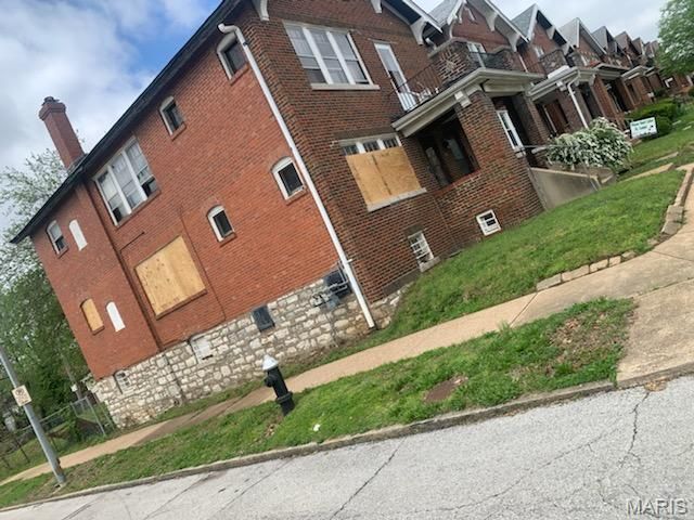4700 Lee Avenue, St Louis, MO 63115