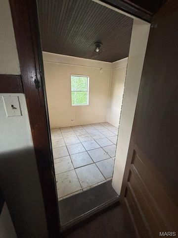 4700 Lee Avenue, St Louis, MO 63115