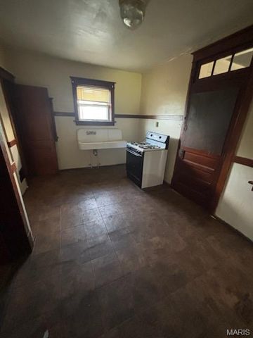 4700 Lee Avenue, St Louis, MO 63115