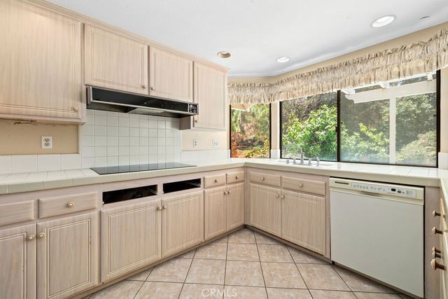 25502 Ponce Court, Laguna Hills, CA 92653