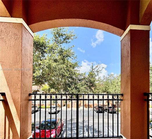 3481 Briar Bay Boulevard 206, West Palm Beach, FL 33411