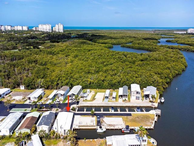 777 Walkerbilt RD # 17, Naples, FL 34110