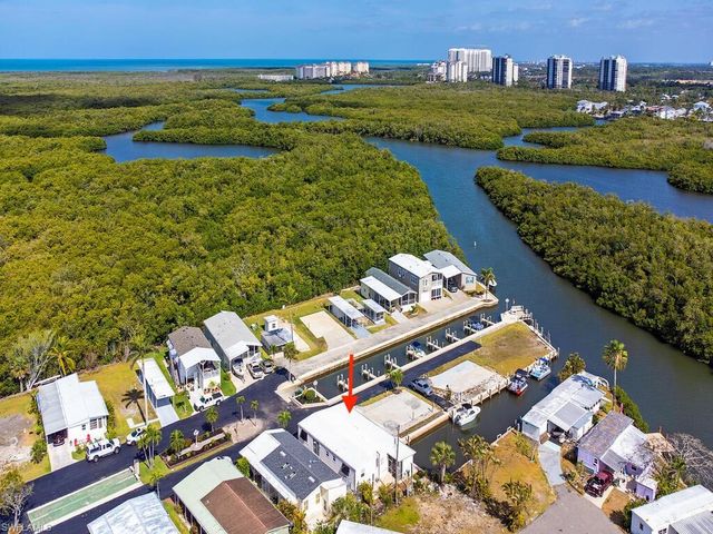 777 Walkerbilt RD # 17, Naples, FL 34110