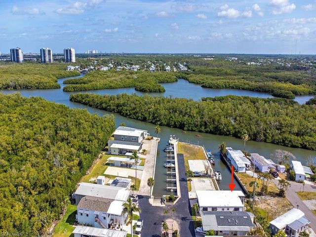 777 Walkerbilt RD # 17, Naples, FL 34110