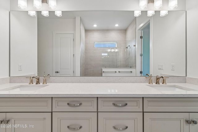 12157 MARIPOSA Avenue, Jacksonville, FL 32256