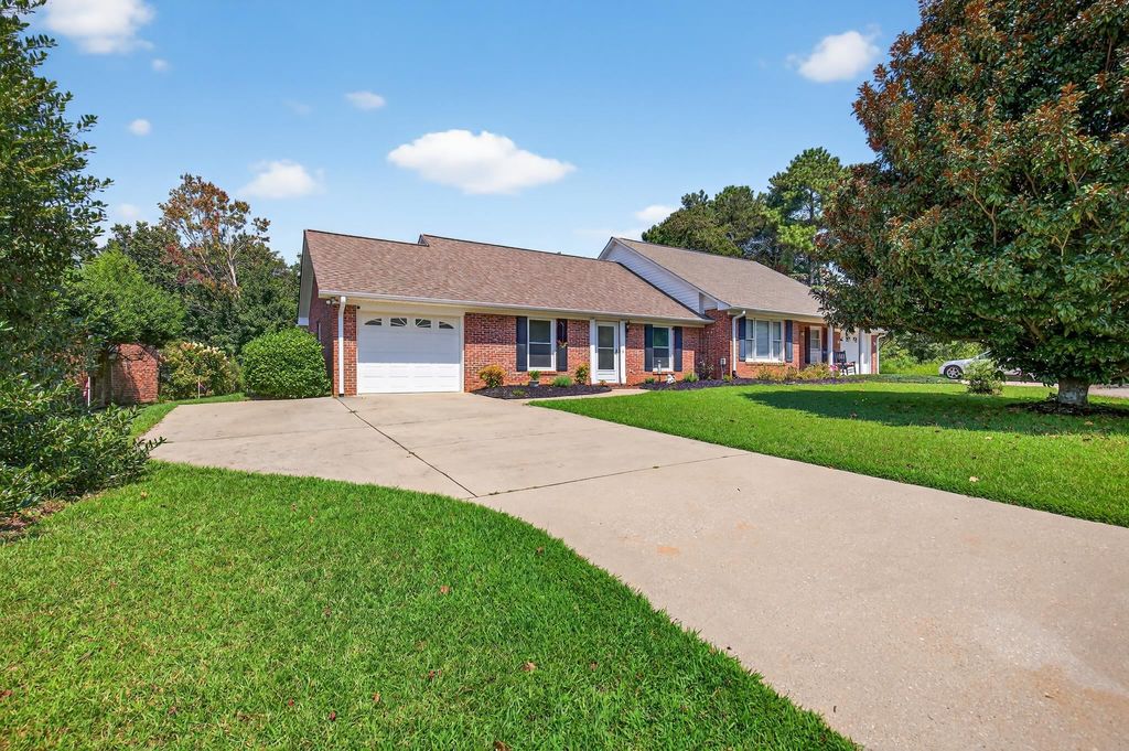 119 Brixton Court, Spartanburg, SC 29301