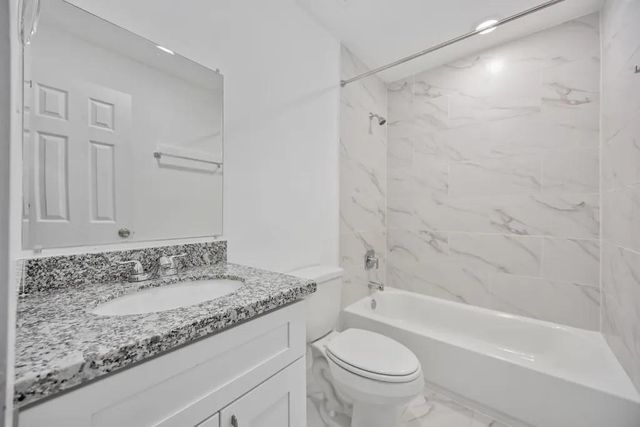 7811 Laura Koppe Road A, Houston, TX 77028