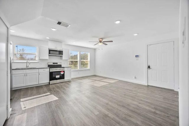 7811 Laura Koppe Road A, Houston, TX 77028