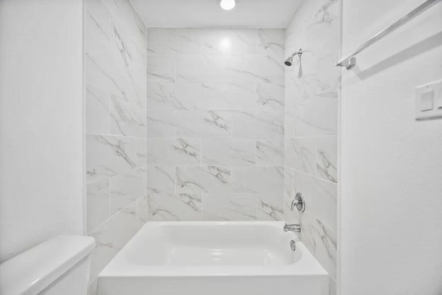 7811 Laura Koppe Road A, Houston, TX 77028