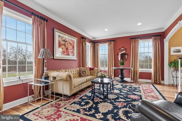 414 FALLOWFIELD LN, Harleysville, PA 19438