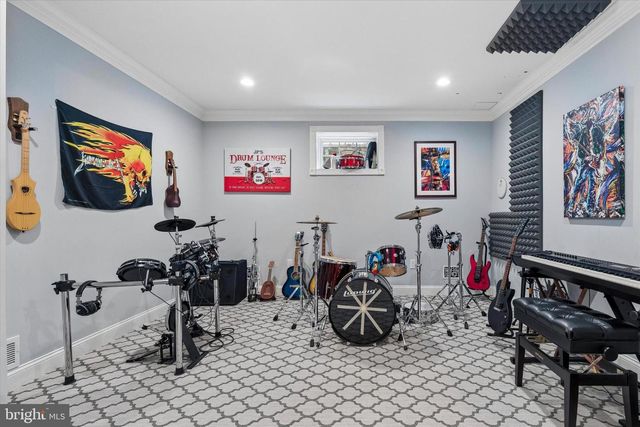 414 FALLOWFIELD LN, Harleysville, PA 19438