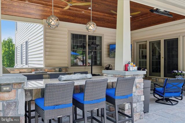 414 FALLOWFIELD LN, Harleysville, PA 19438