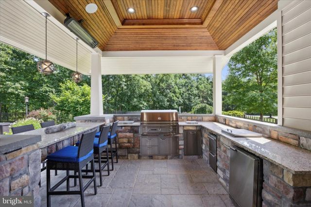 414 FALLOWFIELD LN, Harleysville, PA 19438