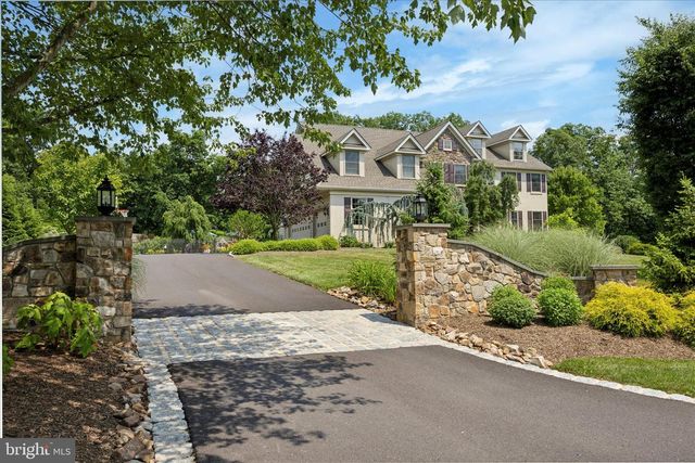 414 FALLOWFIELD LN, Harleysville, PA 19438