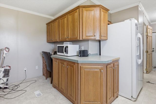 1195 Forest Home Road, Montezuma, IA 50171