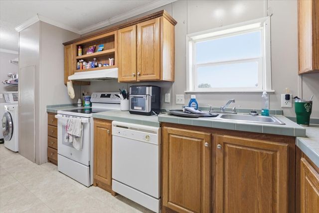 1195 Forest Home Road, Montezuma, IA 50171