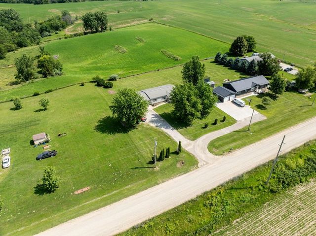 1195 Forest Home Road, Montezuma, IA 50171
