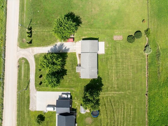 1195 Forest Home Road, Montezuma, IA 50171