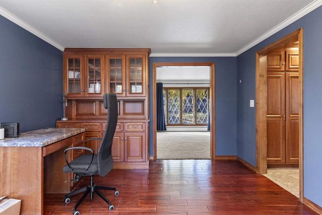 910 PINE RIDGE DRIVE, Green Bay, WI 54311