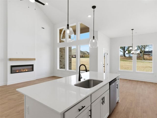 5251 Nicolas Avenue, Springdale, AR 72762