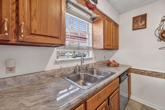 104 Ezell Ct, Portland, TN 37148