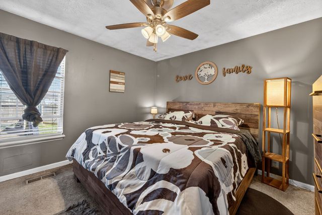 104 Ezell Ct, Portland, TN 37148